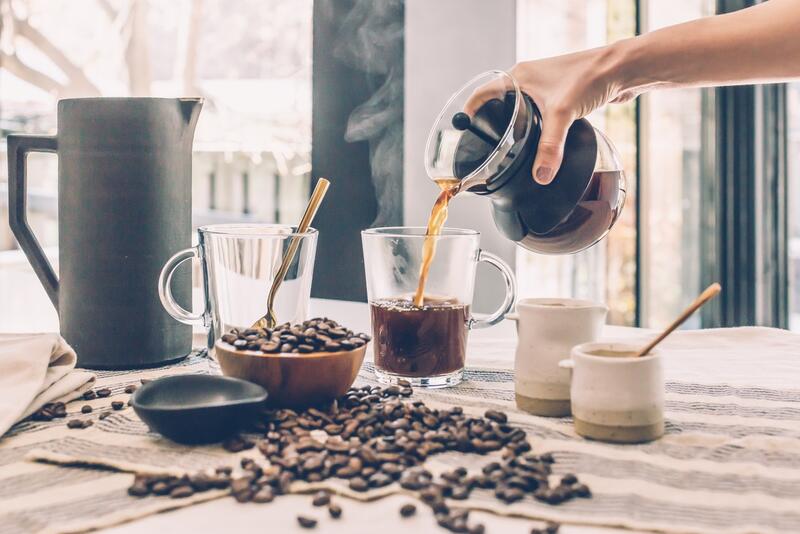Kaffee-Kapsel vs. Filterkaffee Kaffee-Kapsel vs. Filterkaffee